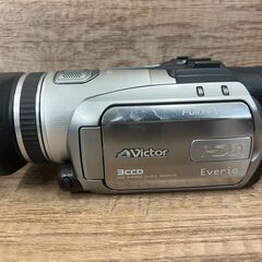 【レガストック江東店】【動作確認済み】Victor ビクター GZ-HD7-S Everio フルハイビジョン ディスクムービー HDD60GB ビデオカメラ シルバー DVDライター付属