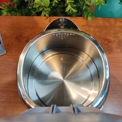 【愛品倶楽部柏店】SMEG 電気ミニケトル 容量0.8L KLF05 ブラックの画像