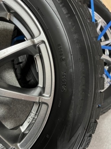 車のパーツ タイヤ、ホイール195/65/r15