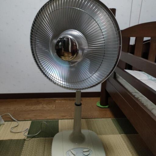 !暖かい!ハロゲンヒーターのご案内です!