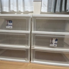 衣類収納ケース２つ