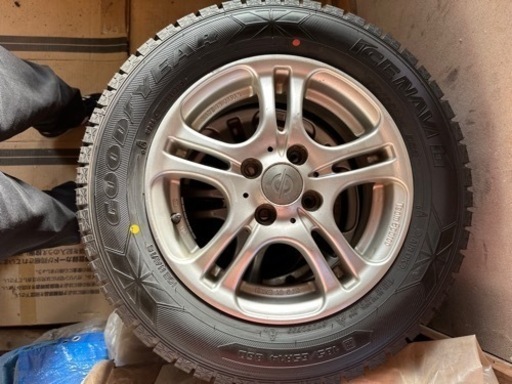 GOOD YERAのスノータイヤ/185/65