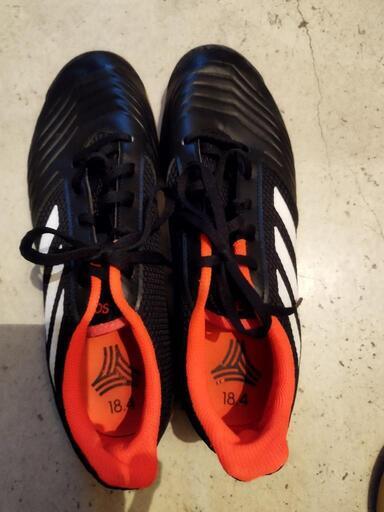 アディダス adidas ジュニア フットサル シューズ プレデター タンゴ 18.4　お値下げ2800→2500 \n\n