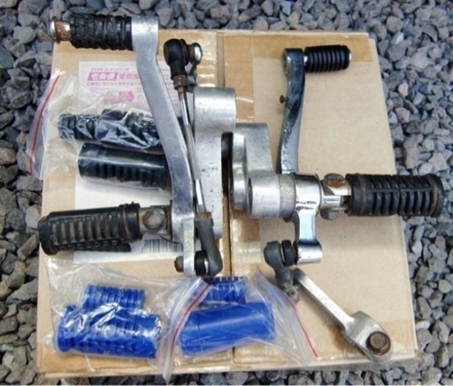 GSX750E 牛　BEETバックステップ