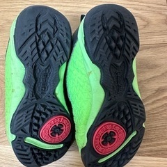 hummel トレーニングシューズ　18センチ　の画像