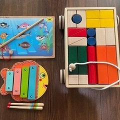 木のおもちゃ三点の画像