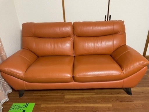 革張りソファー