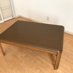 こたつテーブル