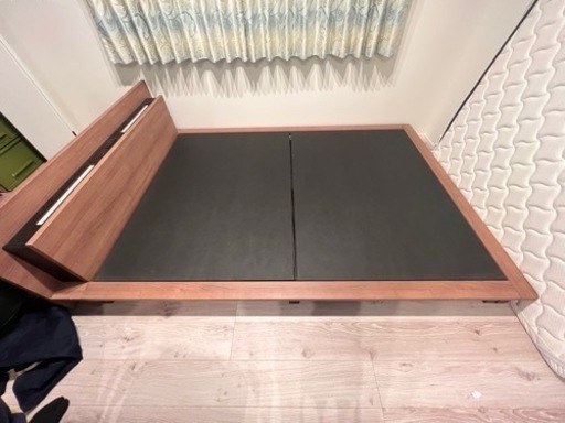 ダブルベット　フレーム