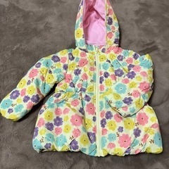 花柄のかわいいコート　サイズ100cm
