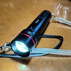 明るい！500ルーメンのLEDアルミライト