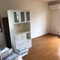 食器棚　ホワイトの画像