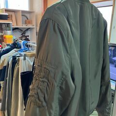 【レディース衣料】Corte Largo　MA-1 ジャケット（カーキ） Lの画像