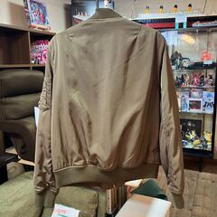 【レディース衣料】Corte Largo　MA-1 ジャケット（カーキ） Lの画像