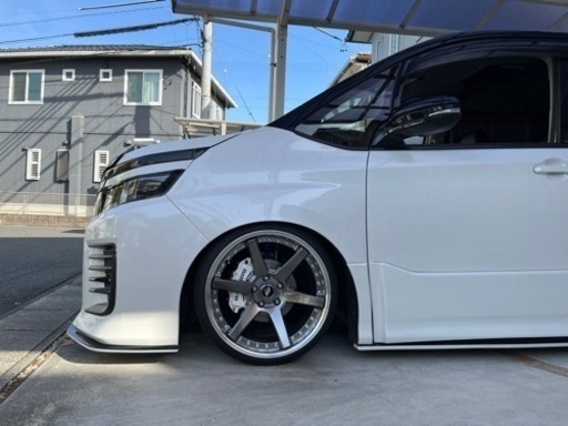 ヴォクシー  スポイラー