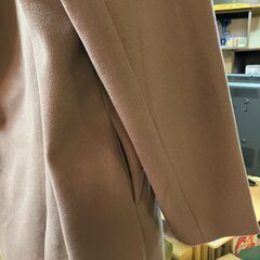【レディース衣料】ノーカラーコート（エンジっぽいグレー）Sの画像