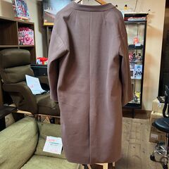 【レディース衣料】ノーカラーコート（エンジっぽいグレー）Sの画像