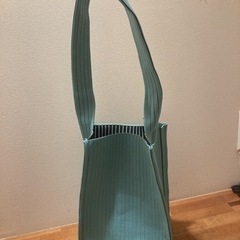 ニットバッグ　ブルーの画像