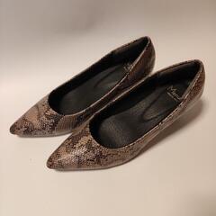 シンプル黒パンプス　24cmの画像