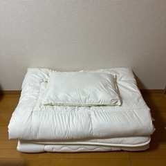 【本日12/17 20時半以降可能な方】ニトリ　敷布団・掛け布団・枕