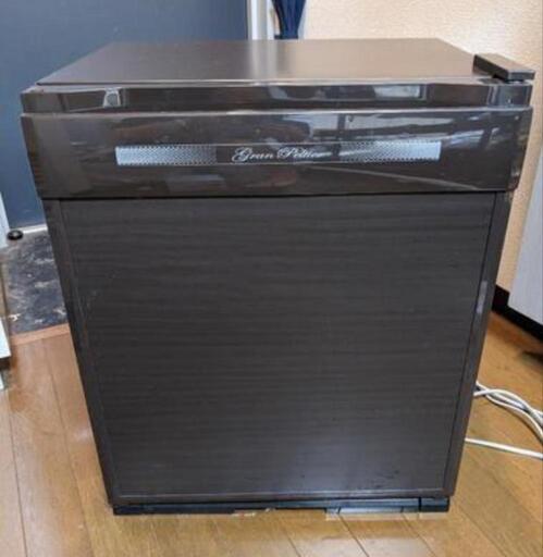 三菱 冷蔵庫 ペルチェ式電子冷蔵庫 家庭用 ４１L 右開き 付属品 棚(1枚)、ドアポケット（2個） 木目調