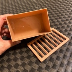 中古品お賽銭箱型貯金箱の画像
