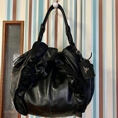 PRADA プラダ　レザーバッグ　鞄　レディース