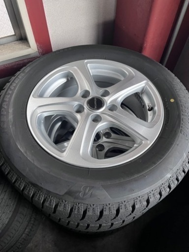 スタッドレスタイヤ　アルミホイール　16インチ