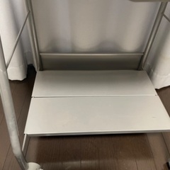 パソコンデスクの画像