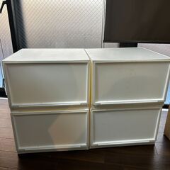 【引っ越し中】収納ボックスx4お譲りします。（募集12月16日まで）の画像