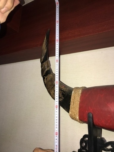水牛の角77cm　龍の装飾　台座付き　縁起物