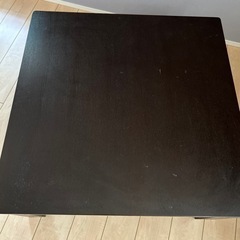正方形のコタツテーブルの画像