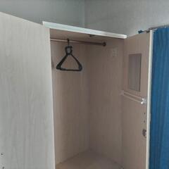 洋服ダンスの画像