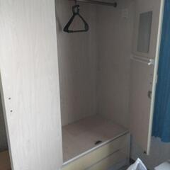 洋服ダンスの画像