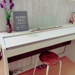電子ピアノ