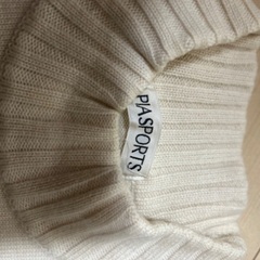 ピアスポーツのセーターの画像