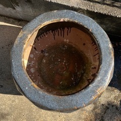 火鉢(直径55cm、高さ34cm程度)の画像