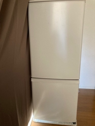 冷蔵庫　146L