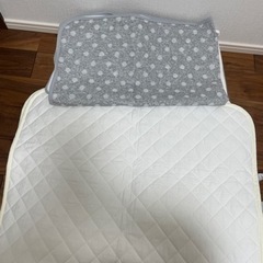 カトージ　ミニベビーベッド　グレー　布団セットの画像