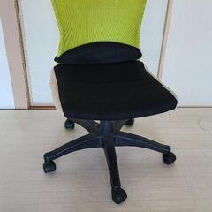 デスクチェアーの画像
