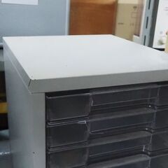 スチールレターケース、９段の画像