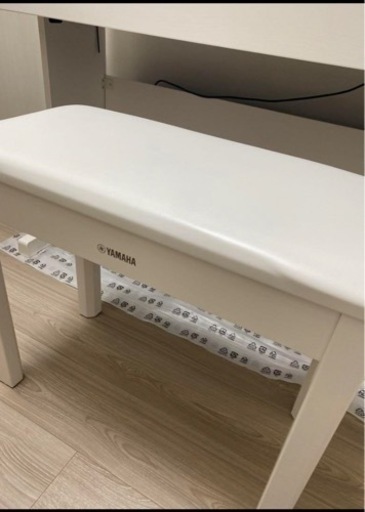 2021年製 数回使用美品 ヤマハ電子ピアノ アリウスYDP-144WH