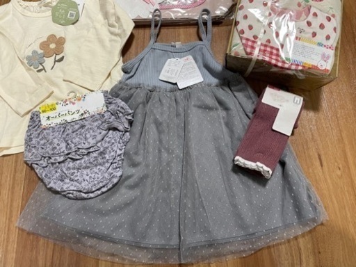 新品　女の子　出産　服　ポーチ　おくるみ　スタイ　ズボン　10点セット　90cm〜　