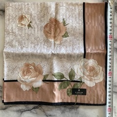 LANVIN、Hallmark、その他未使用
ハンカチ　セブンイレブン野口町店まで取りに来て下さる方の画像