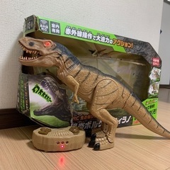 爆炎ボルケーノティラノ　ティラノサウルス　恐竜　水入れる　水蒸気