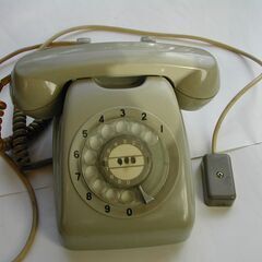 ♦️昭和レトロ♦️ ダイヤル式黒電話の画像