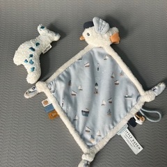 リトルダッチ布製おしゃぶり(ブルー)＆布製ガラガラ(キリン) 