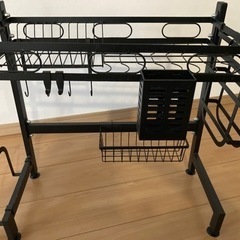 キッチン水切りラック　シンク上の画像