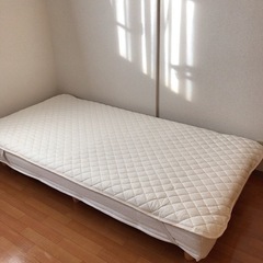【取引中】脚付きマットレス シングルサイズ美品