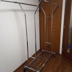 パイプハンガーラック　室内物干し